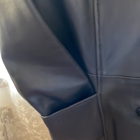 Kenneth Cole Reaction Leather Jacket - Picture 3 of 9